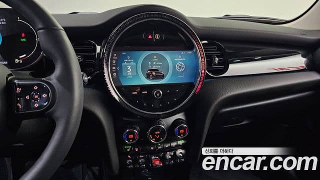 Mini Cooper 3세대, 2024 14