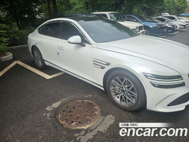 Genesis G80 (RG3) бензин 2.5 турбо AWD, 2025 4