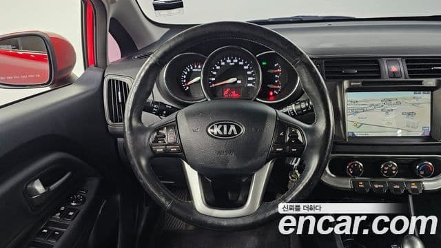 Kia All New Pride Deluxe, 2014 13