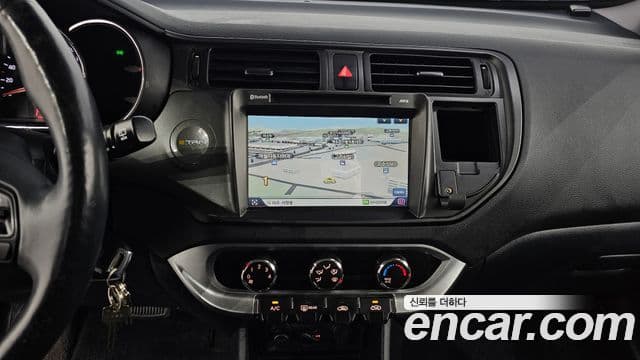 Kia All New Pride Deluxe, 2014 14