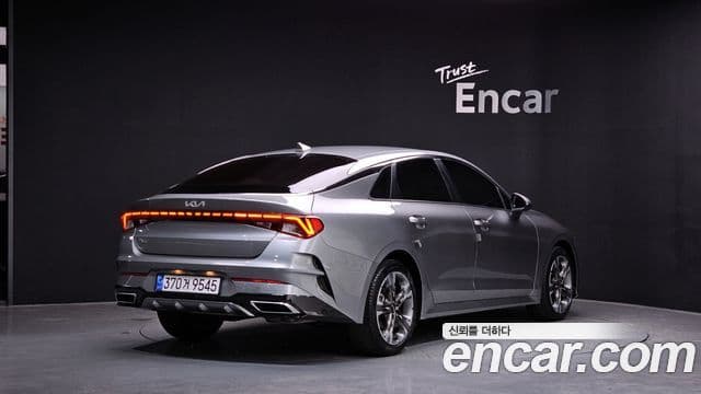 Kia K5 3세대 Signature, 2022 2