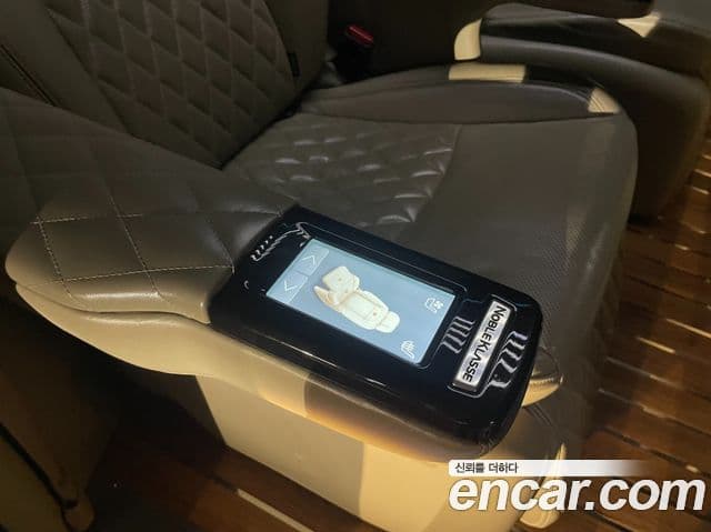 Kia All New Carnival бензин 9인승 High Limousine(компания по спецнадстройкам), 2018 15