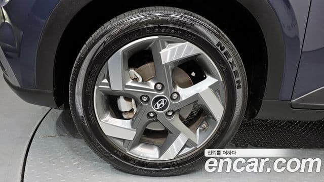 Hyundai Venue 1.6 Flux, 2023 все фото