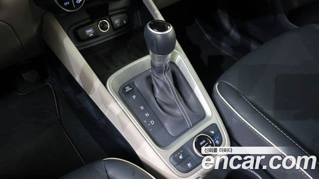 Hyundai Venue 1.6 Flux, 2023 9