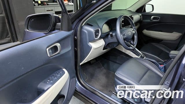 Hyundai Venue 1.6 Flux, 2023 10