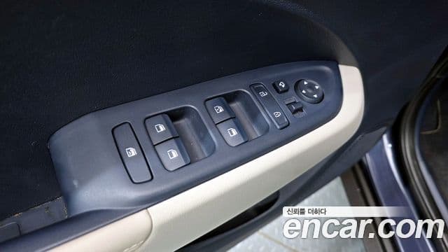 Hyundai Venue 1.6 Flux, 2023 11