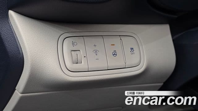 Hyundai Venue 1.6 Flux, 2023 12