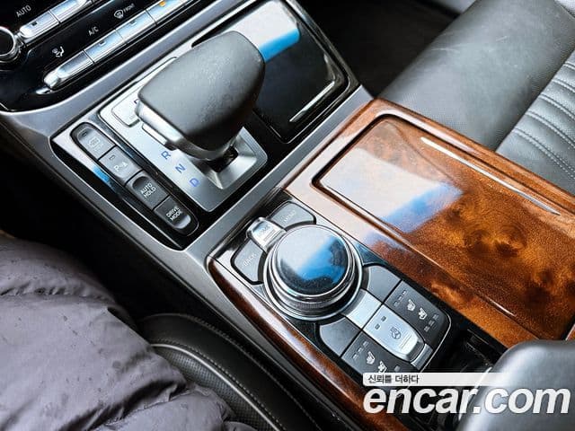 Genesis EQ900 Premium Luxury, 2016 9