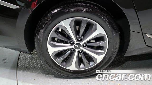 Kia K8 гибрид Noblesse, 2022 все фото