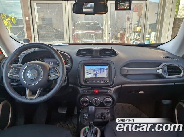 Jeep Renegade 2.0 дизель Longitude AWD, 2016 все фото