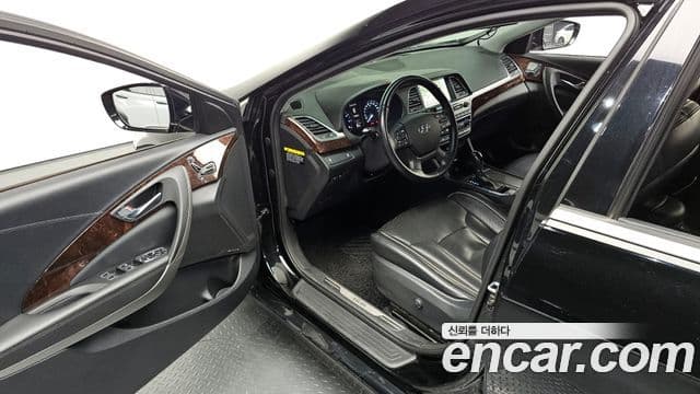 Hyundai Aslan Modern, 2015 11