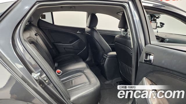 Kia K5 Luxury, 2011 12