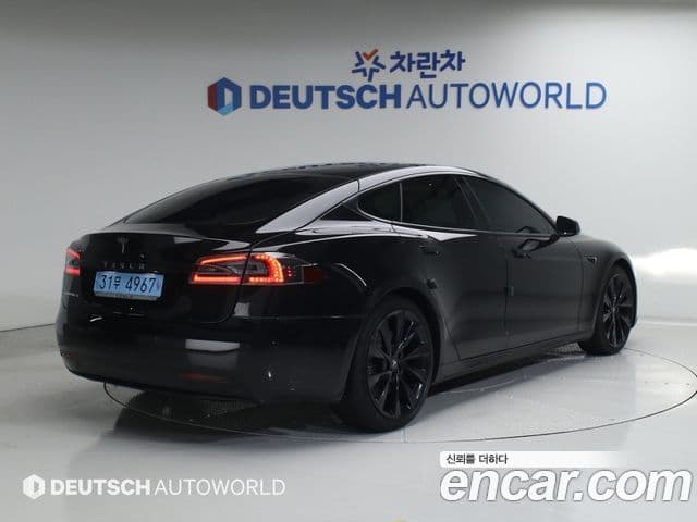Tesla модель S, 2018 2