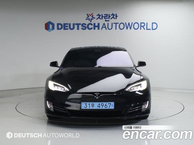 Tesla модель S, 2018 3