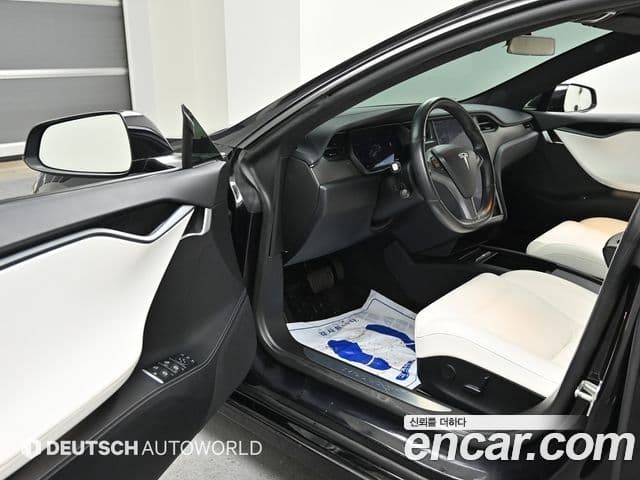 Tesla модель S, 2018 11