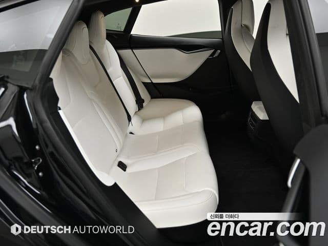 Tesla модель S, 2018 12