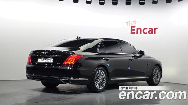 Genesis EQ900 Luxury, 2018 2