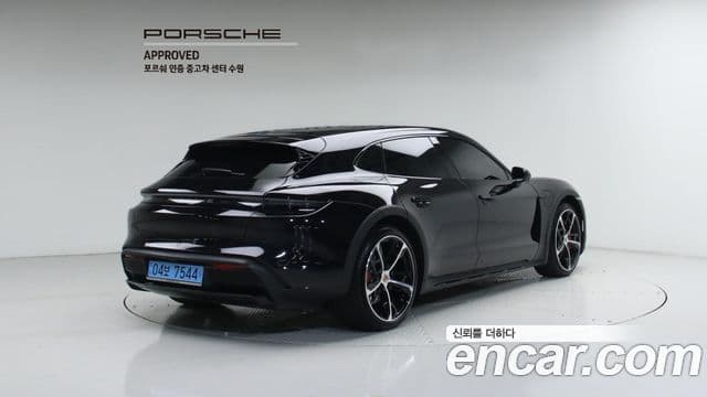 Porsche 타이칸 4S Cross Turismo, 2025 2