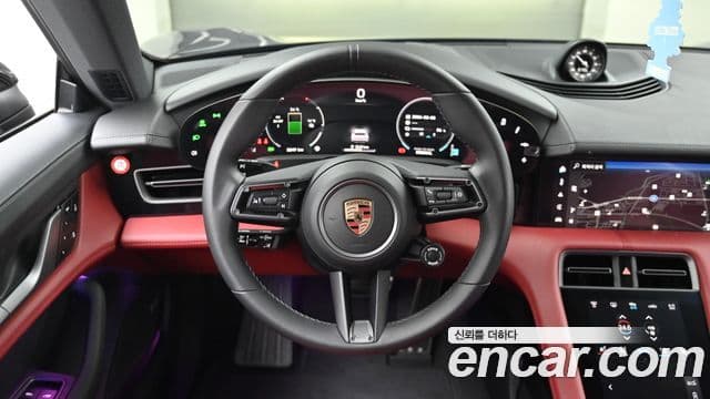 Porsche 타이칸 4S Cross Turismo, 2025 8