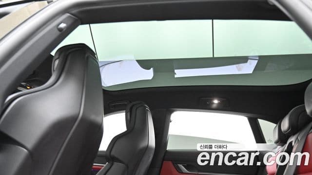 Porsche 타이칸 4S Cross Turismo, 2025 19