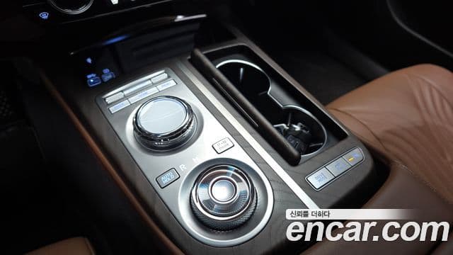 Genesis G80 (RG3) бензин 3.5 турбо AWD, 2023 9