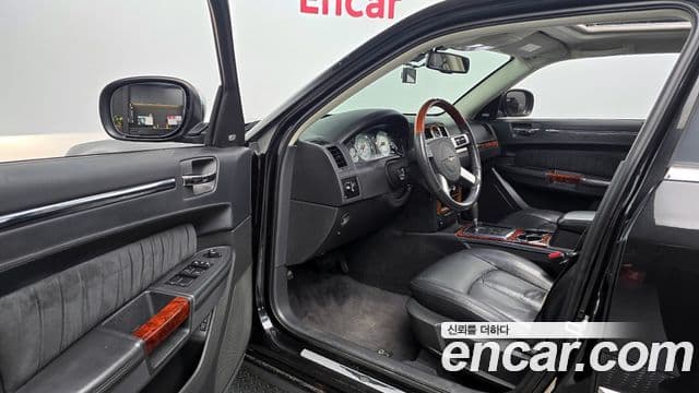 크라이슬러 300C 1세대, 2009 11