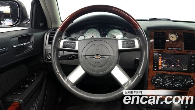 크라이슬러 300C 1세대, 2009 13