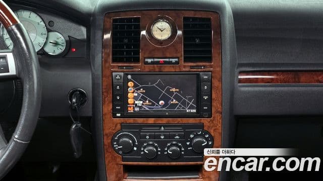 크라이슬러 300C 1세대, 2009 16