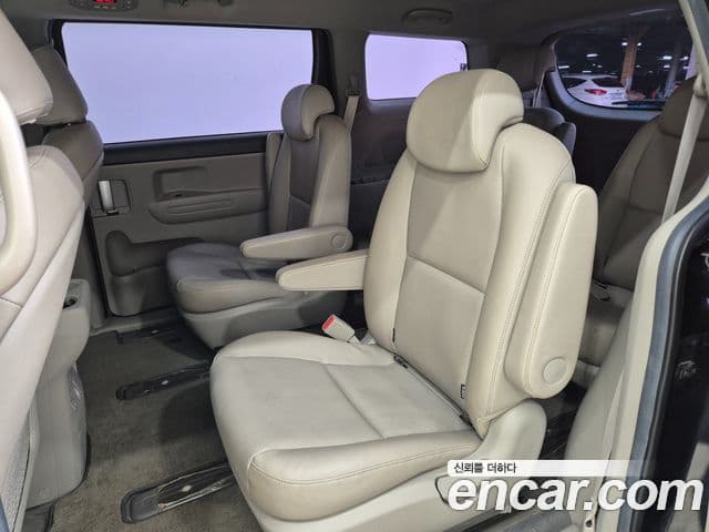 Kia The / новый New Carnival Luxury, 2019 6