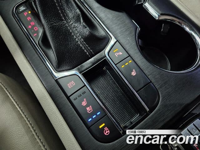 Kia The / новый New Carnival Luxury, 2019 14