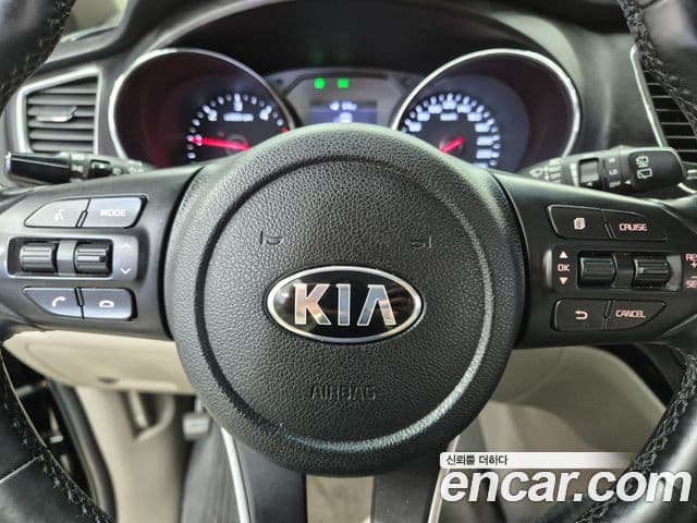 Kia The / новый New Carnival Luxury, 2019 15
