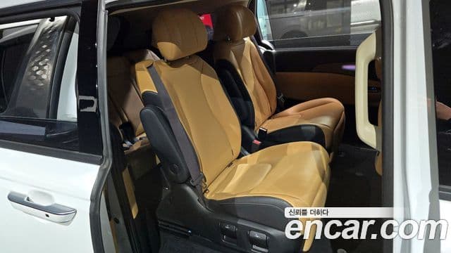 Kia Carnival 4세대 Signature, 2023 12