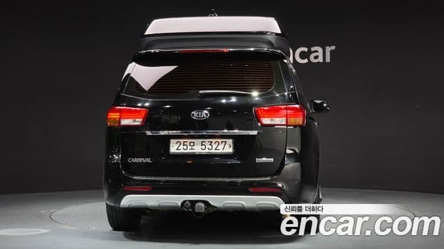 Kia All New Carnival Noblesse, 2018 4