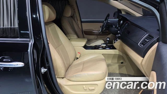 Kia All New Carnival Noblesse, 2018 10