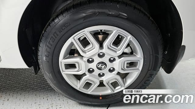 Hyundai Staria Modern, 2025 все фото