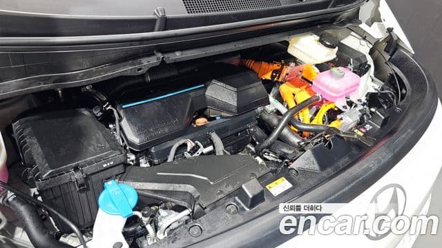 Hyundai Staria Modern, 2025 6