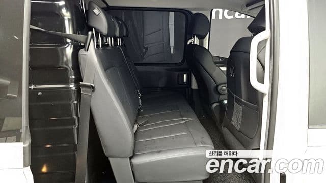 Hyundai Staria Modern, 2025 12