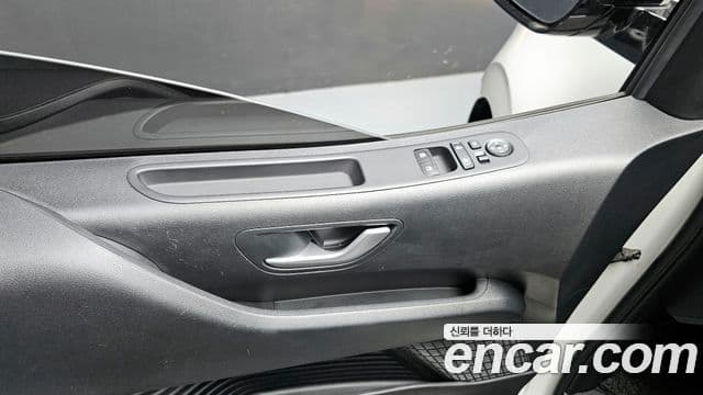 Hyundai Staria Modern, 2025 17