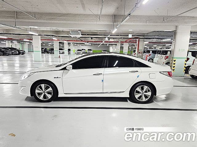 Hyundai Sonata гибрид Premier, 2012 3