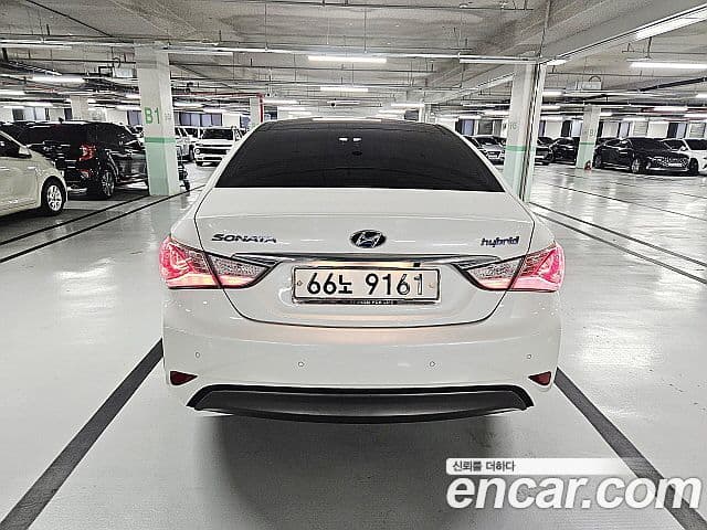 Hyundai Sonata гибрид Premier, 2012 7