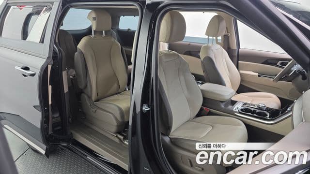 Kia Carnival 4세대 Signature, 2023 12