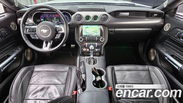 Ford Mustang купе, 2018 7