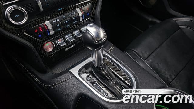 Ford Mustang купе, 2018 9