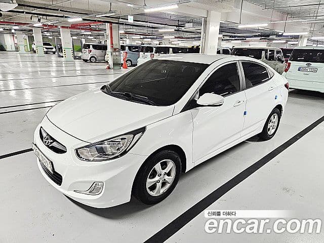 Hyundai Accent(новый кузов / новое поколение) Modern, 2014 1