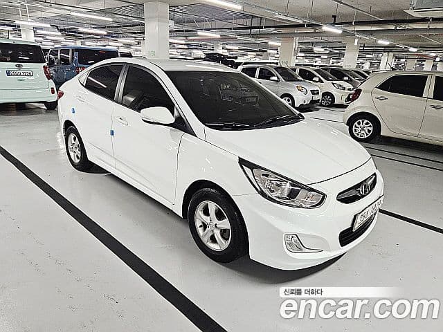 Hyundai Accent(новый кузов / новое поколение) Modern, 2014 4