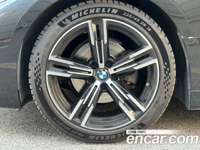 BMW 4시리즈 (G22) 420i M Sport кабриолет, 2022 все фото