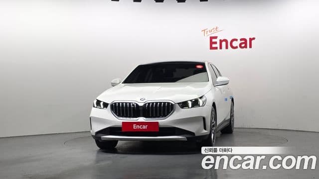 BMW 5시리즈 (G60), 2025 3