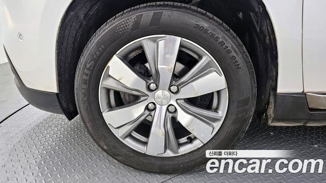 Peugeot 2008 1.6 e-HDi Felline L, 2015 все фото