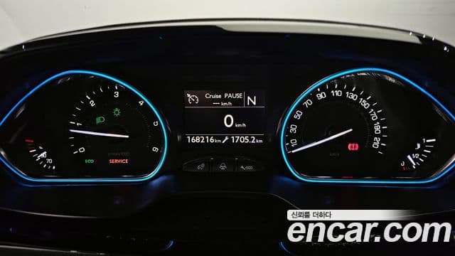 Peugeot 2008 1.6 e-HDi Felline L, 2015 8