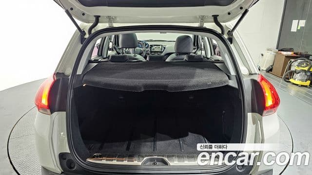 Peugeot 2008 1.6 e-HDi Felline L, 2015 20